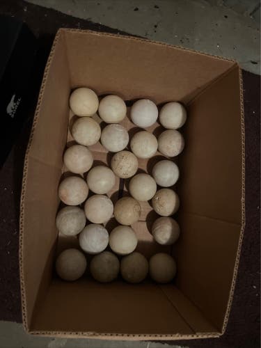 Used Lacrosse Balls (LOT OF 25) Mixed Brands