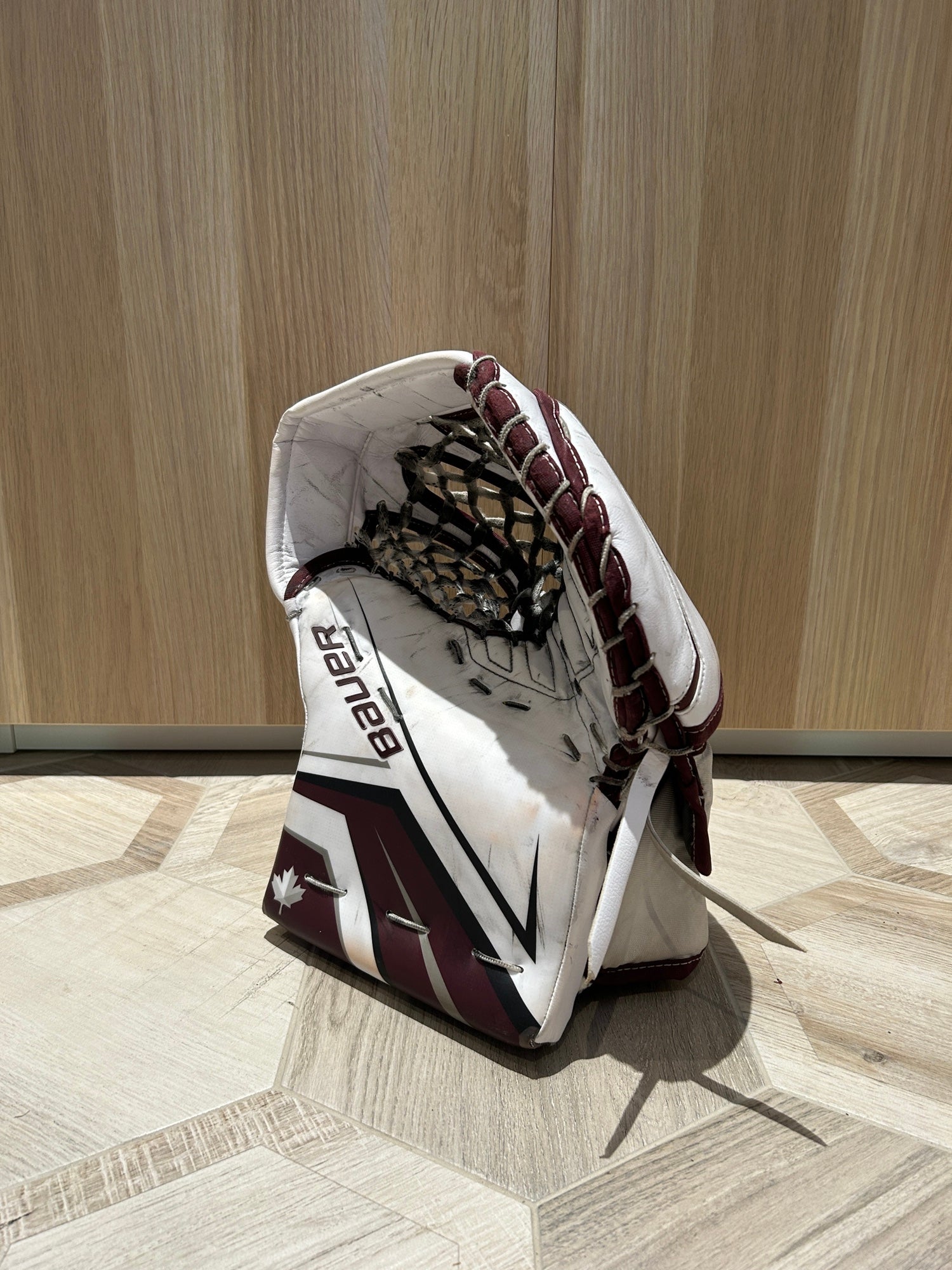 UPL rocking a custom @bauergoalie set featuring “Nike Bauer