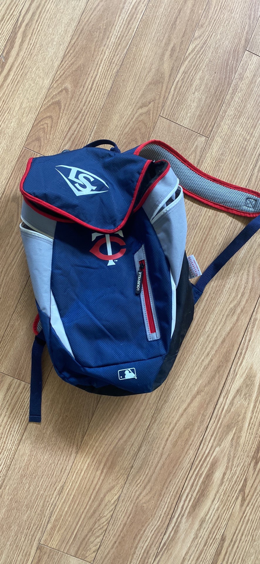Louisville Slugger baseball carry High Rise wheeled bag Used Gray
