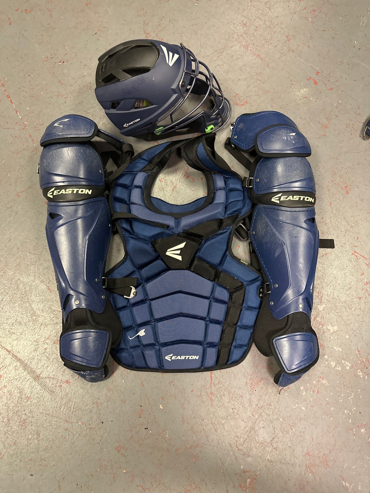 Easton Elite-X Catcher Helmet — Pro Sport Clothing Company - Grande  Prairie, AB