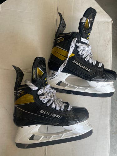 New Bauer Regular Width Pro Stock  Supreme UltraSonic Hockey Skates