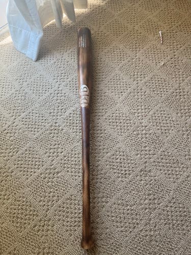 Dovetail Dom Smith Game Used 34/32 PRO Wood bat Axe handle