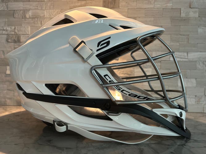 New w/Tags Cascade S Adult Lacrosse Helmet