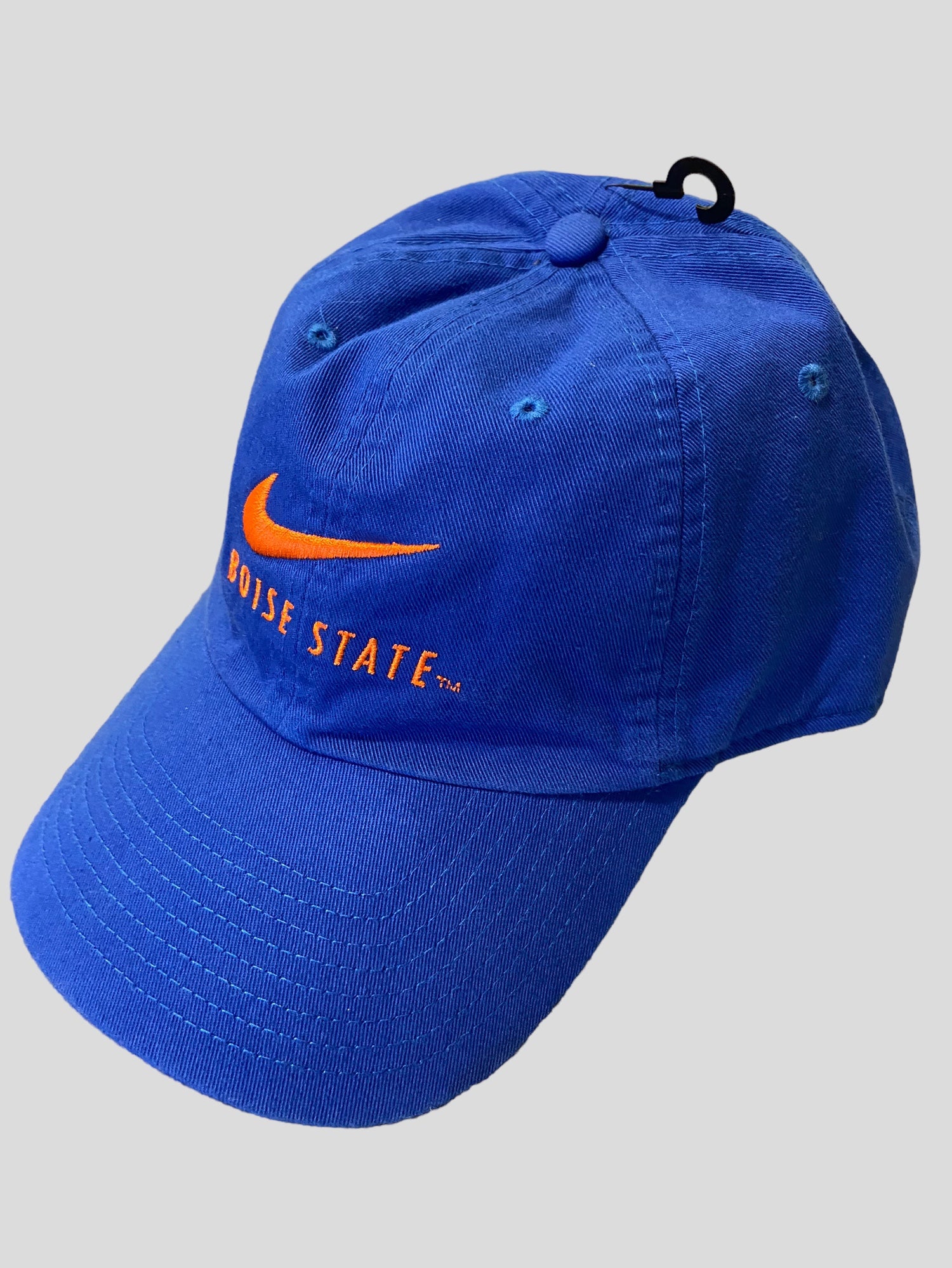 NCAA Boise State Broncos Men's Vista Black with Hard Mesh Snapback Hat 1 ct