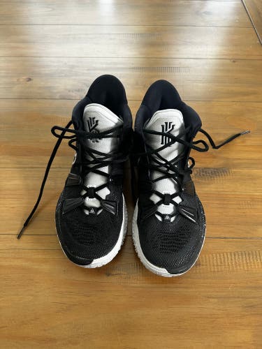 Used Size 7.0 (Women's 8.0) Nike Kyrie 7 Shoes