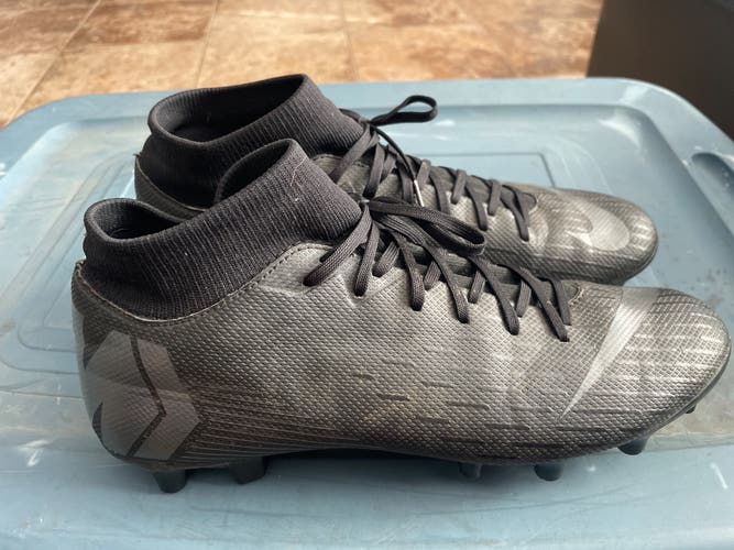 Nike Mercurial Cleats Black