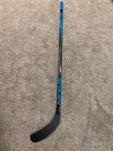 Intermediate Left Hand P92  Nexus Geo Hockey Stick