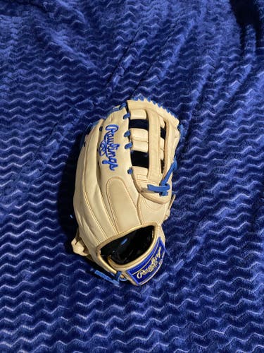 Used 2020 Rawlings Right Hand Throw Outfield Gold Glove Elite Baseball Glove 12.75"