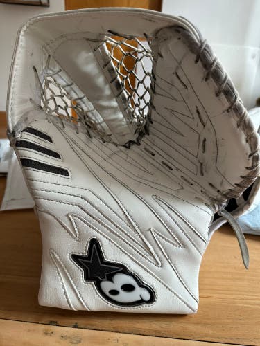 Brian’s Optik 2 Goalie Glove w/BOA Wrist Strap