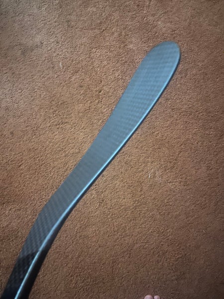 NEW Easton EQ50 Hockey Stick RH 100 Flex SR Getzlaf