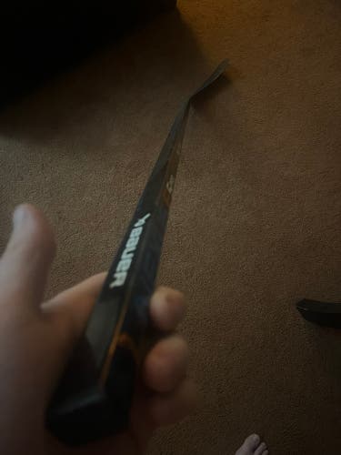 Senior Right Handed P92  Nexus E5 Pro Hockey Stick