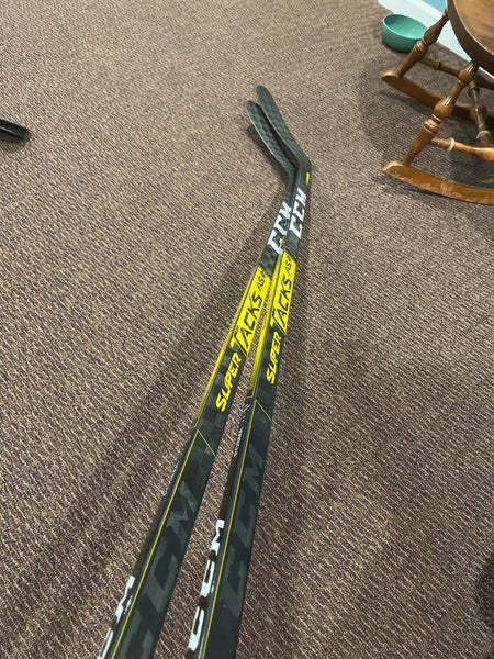 Senior Left Hand P92 Pro Stock Super Tacks AS2 Pro Hockey Stick