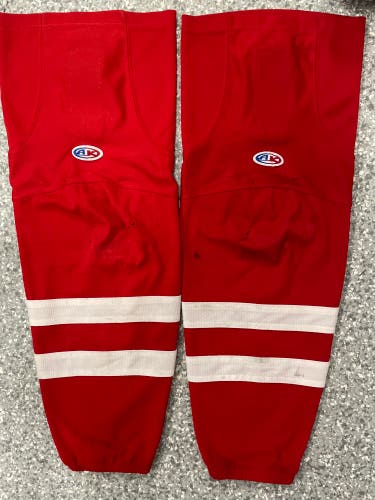 Red Used Large Athletic Knit  HS2100 Socks