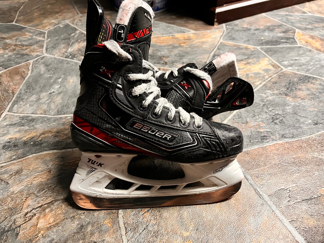 Junior Used Bauer Vapor 2X Hockey Skates Extra Wide Width Size 1
