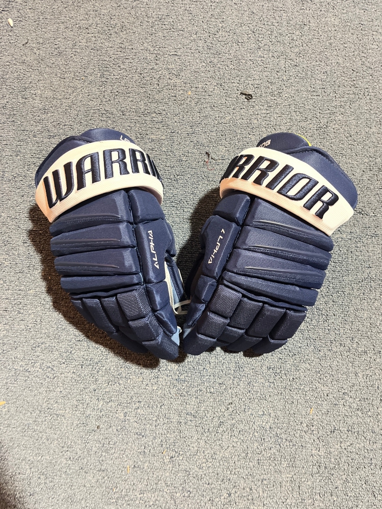 New Navy (WC) Warrior Alpha DX Pro Stock Gloves Colorado Avalanche Landeskog 14”