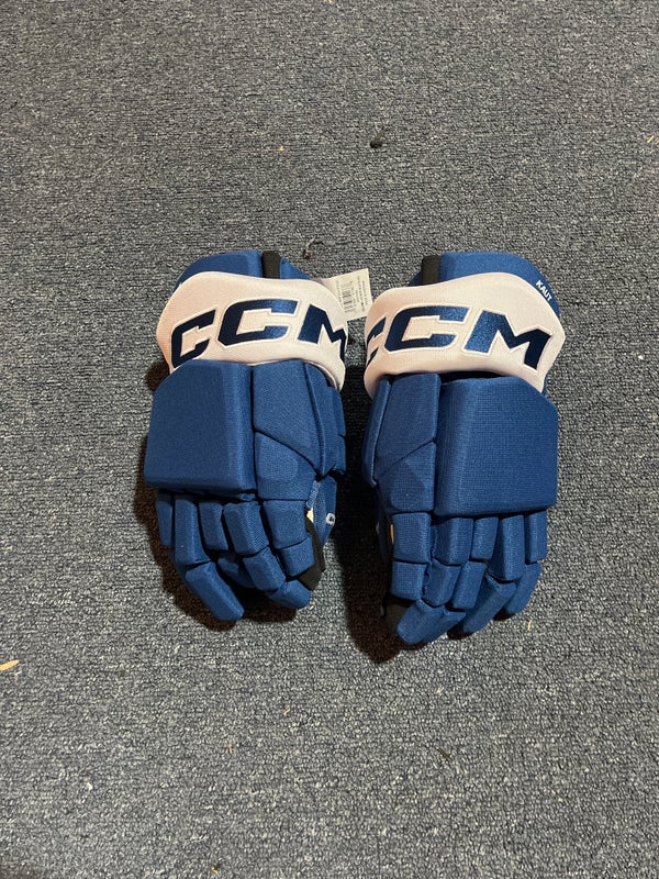 Colorado Avalanche: MacKinnon's Gloves Tease Nordiques Rumour