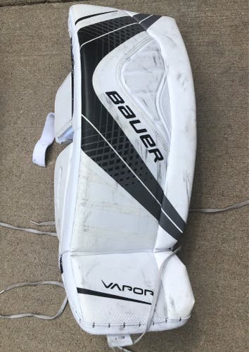 Bauer Vapor X900 Size Intermediate Small Goalie Leg Pads