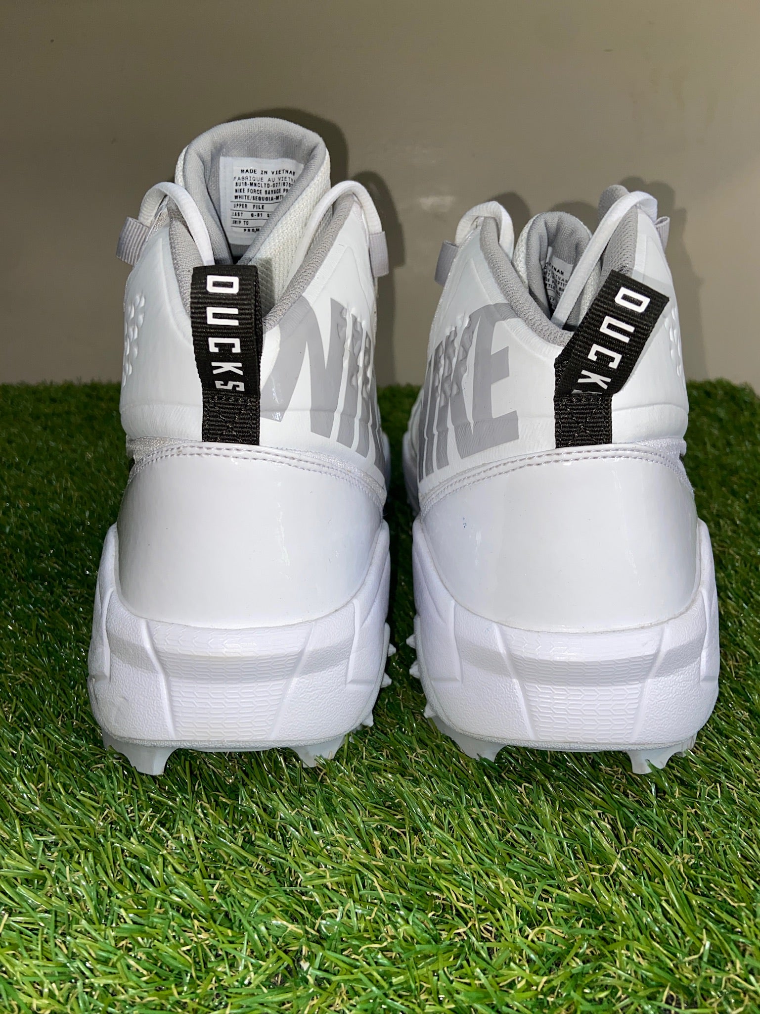 Nike Force Savage Elite 2 Shark Oregon Ducks Sample PE Cleats CK2834-700 Mens 17 Nike Force Savage Pro 2 Mid Shark Oregon Ducks Sample PE  main image 2