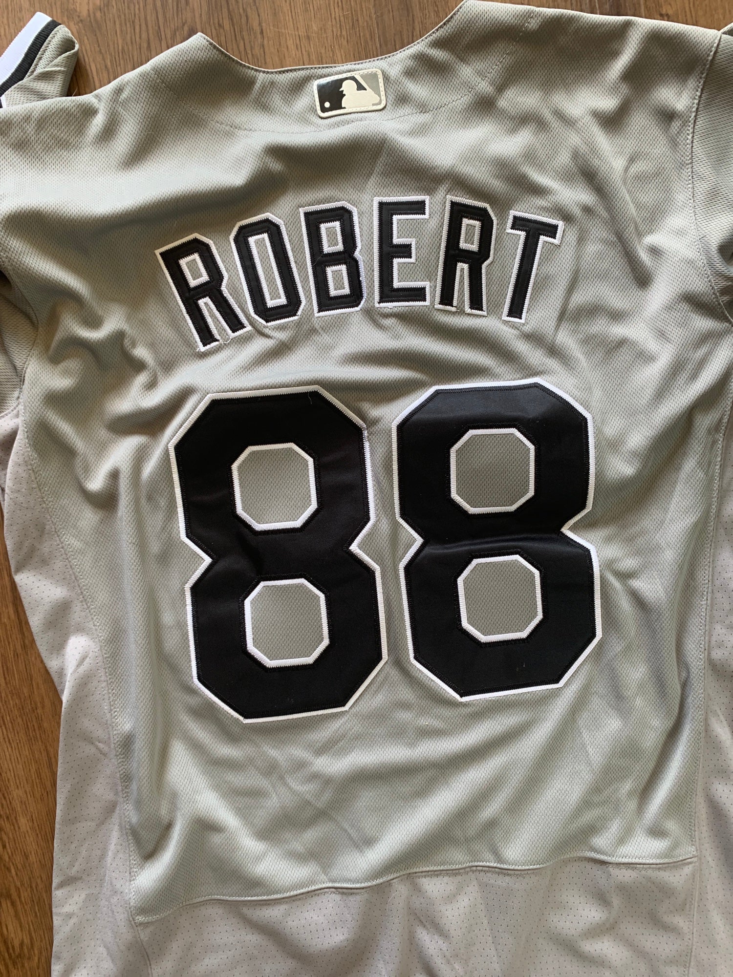 Lids Luis Robert Chicago White Sox Nike Home Authentic Player Jersey -  White/Black