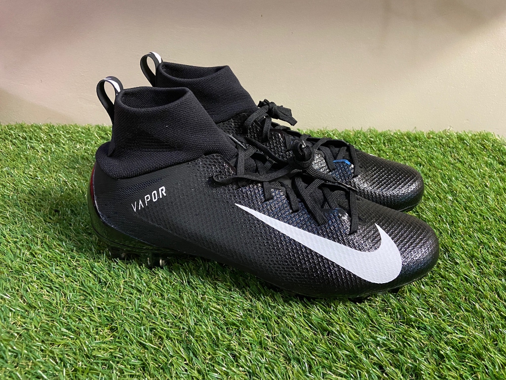 Nike Vapor Untouchable Pro 3 Football Cleats Size 12 Wide Black AQ8786-010 NEW