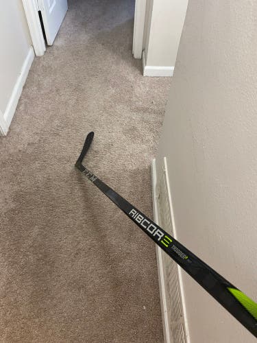 Senior Right Handed P29 Pro Stock RibCor Trigger2 PMT Hockey Stick