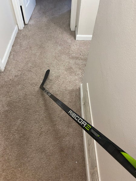 Senior Right Handed P29 Pro Stock RibCor Trigger2 PMT Hockey Stick