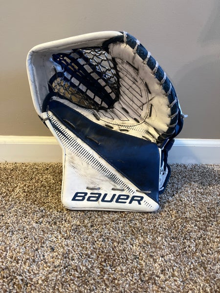 Bauer Supreme S29 White/Blue Goalie Glove