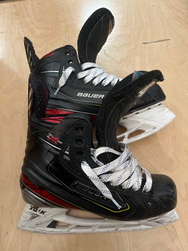 Used Bauer Regular Width  Pro Stock Size 8 Vapor 2X Pro Hockey Skates