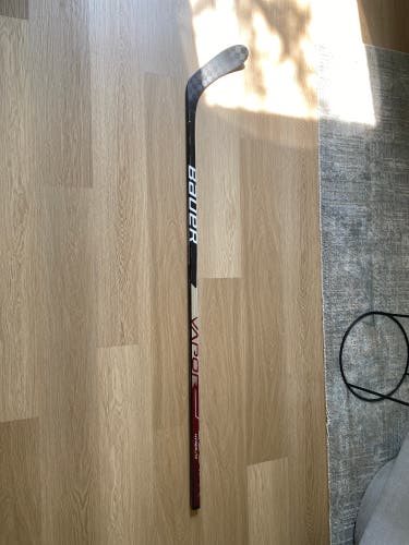 *BRAND NEW* Senior Bauer Vapor Hyperlite (Right Handed 77 Flex, P28)
