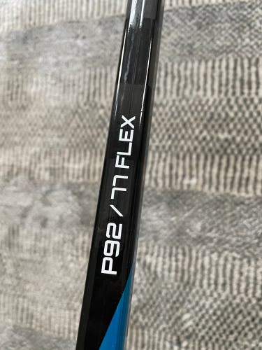 Senior Right Handed P92  Nexus Sync Hockey Stick