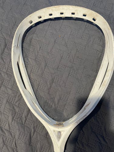 Used  Unstrung Nemesis Lyte Goalie Head