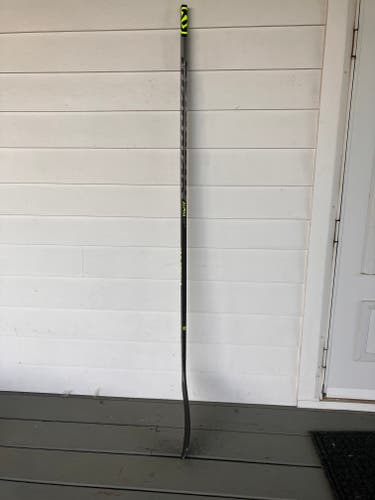 Used Intermediate Left Hand Warrior Alpha Lx 20 Hockey Stick P28M