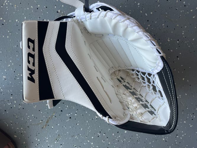 CM Revolution 595 white and black junior