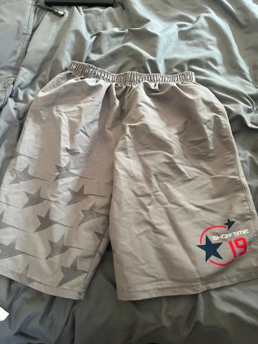 Maverick Showtime 2019 Shorts