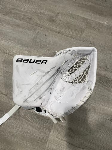 Bauer Hyperlite Catch Glove