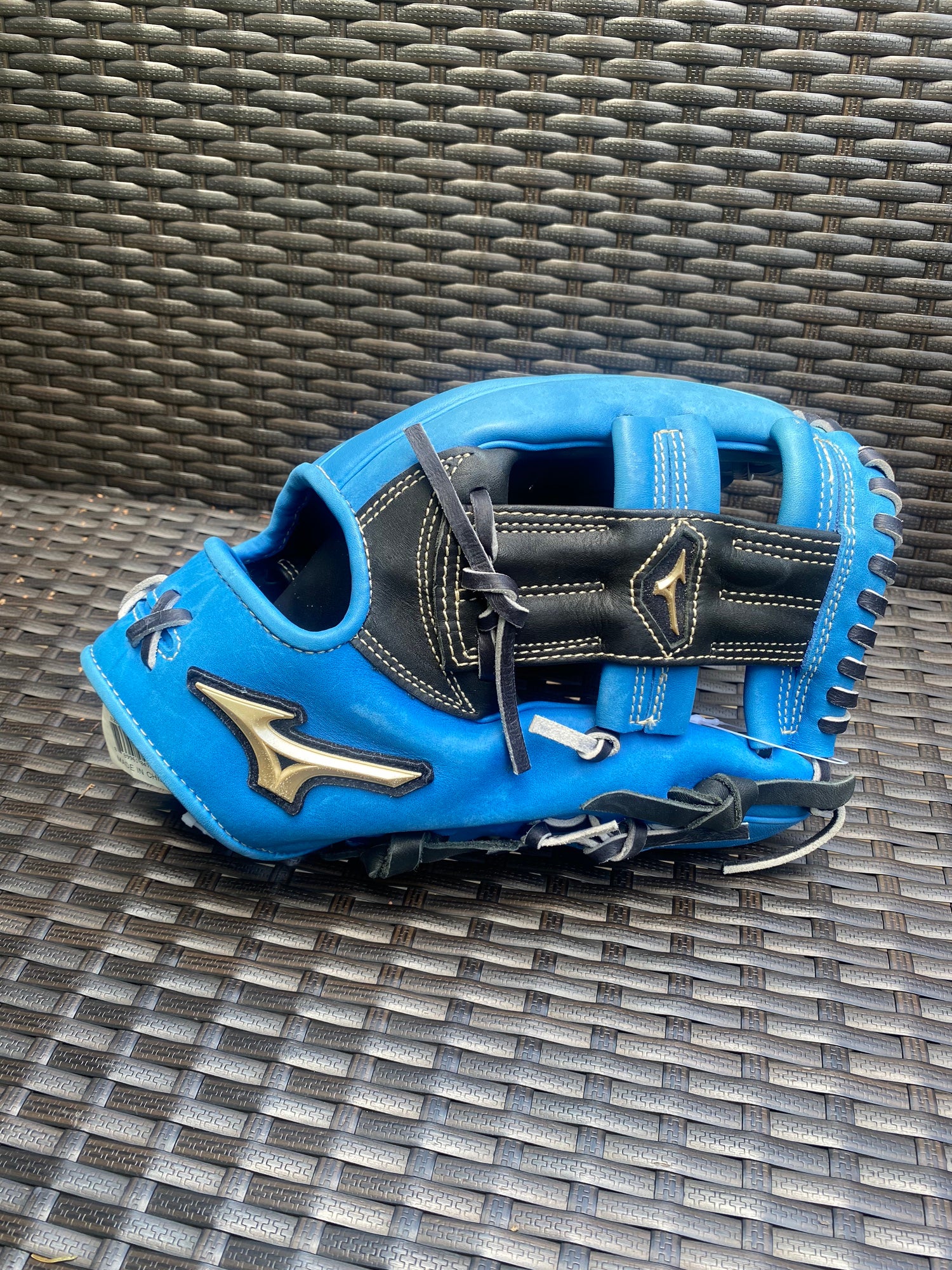 Mizuno Global Elite 11.5 Infield Baseball Glove GGE61AXRY