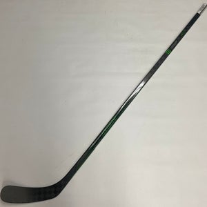 CCM RIBCORE TRIGGER 4 PRO RH PRO STOCK STICK GRIP 95 FLEX P90 BARZAL ISLANDERS NHL TRIGGER 5(9916)