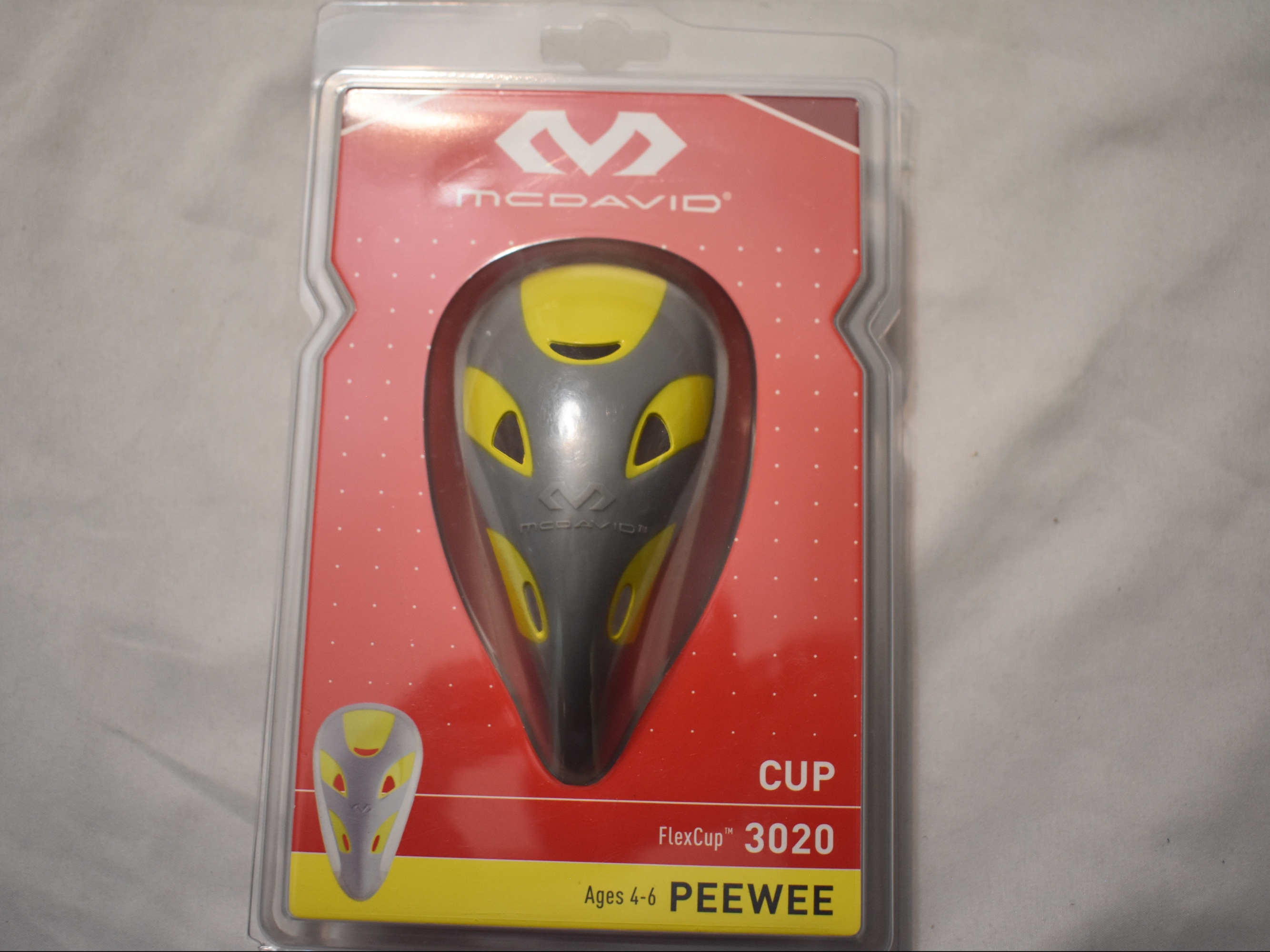 NEW - McDavid 3020 Youth (4-8) Protective Cup