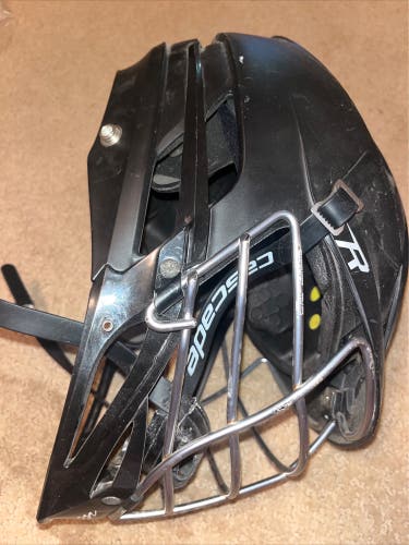 Used Cascade R Helmet