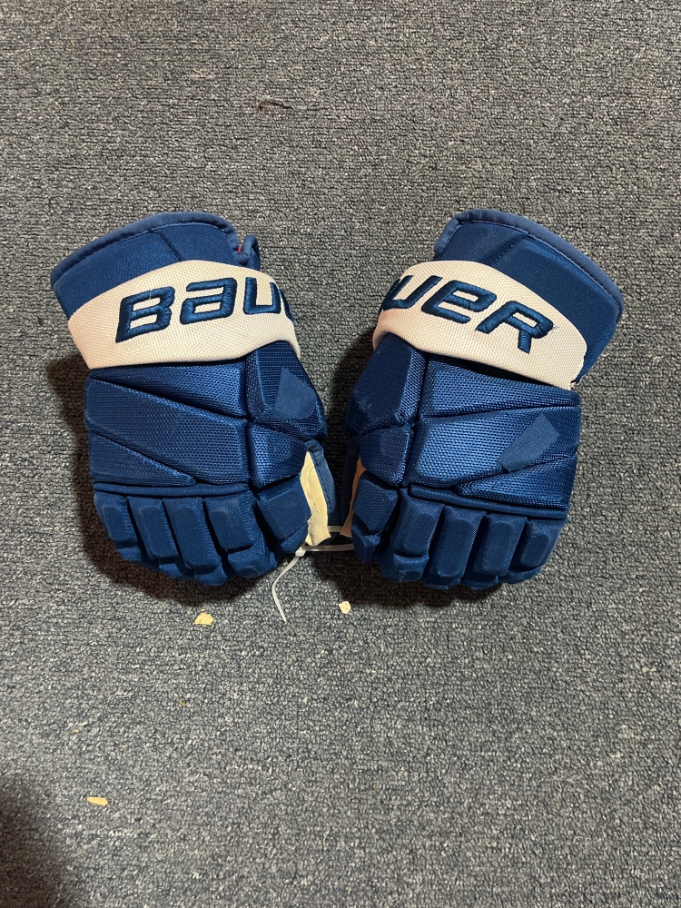 Game Used Blue Bauer Vapor 2X PRO Pro Stock Gloves Colorado Avalanche Compher 14”