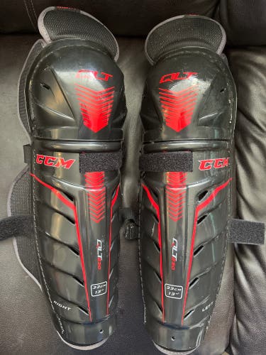 CCM QLT 230 Shin Guards