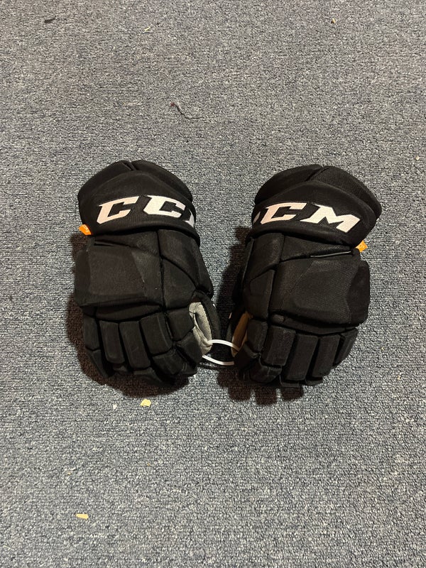 Used Black CCM HGPJSPP Pro Stock gloves “TX3” 14”
