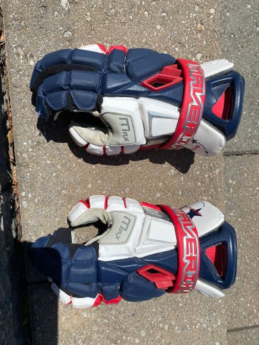 2019 Maverick Showtime Gloves