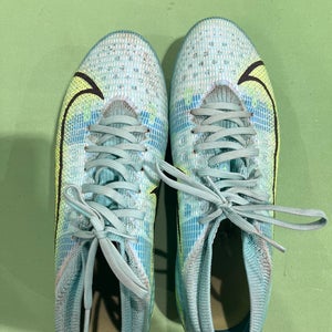 Yellow Used Men's 6.5 (W 7.5) Molded Nike Mercurial Superfly Cleats
