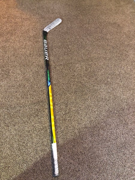 Senior Right Handed P88 Supreme UltraSonic Hockey Stick