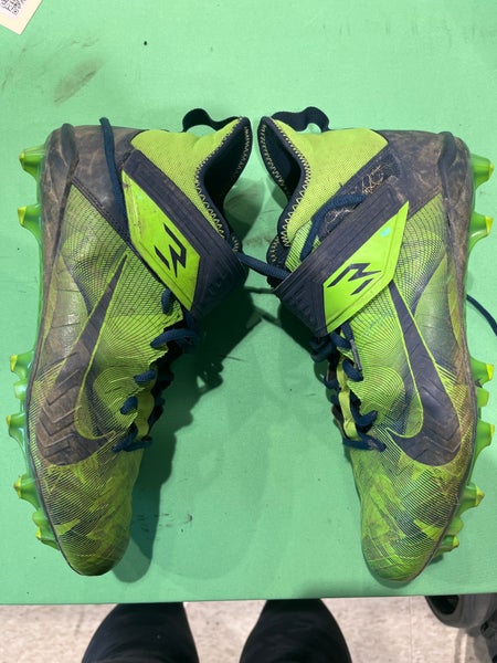 Used Men's 11.5 (W 12.5) Molded Russell Wilson Nike Cleats