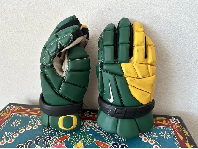 Used Oregon Ducks Nike Lacrosse Gloves