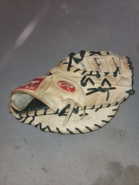 Used Rawlings Right Hand Throw First Base GGEFB13 Baseball Glove 13"