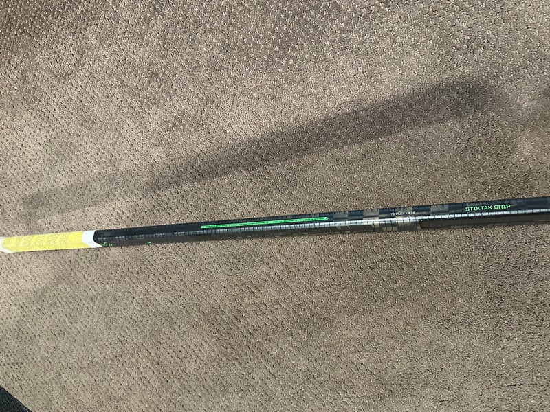 Senior Left Hand P28 Trigger 6 Pro Hockey Stick