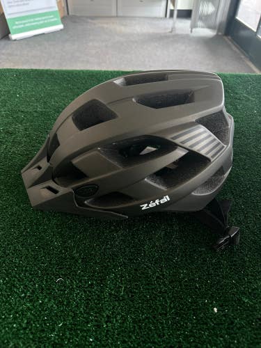 Used Medium Zefal Bike Helmet